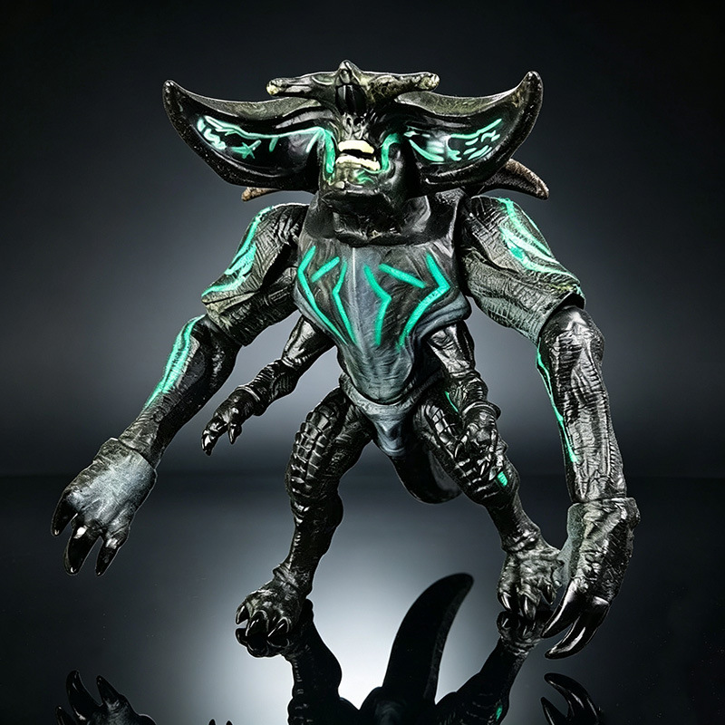 Pacific Rim White Snake Monste - Cobra Extruder recension och pris